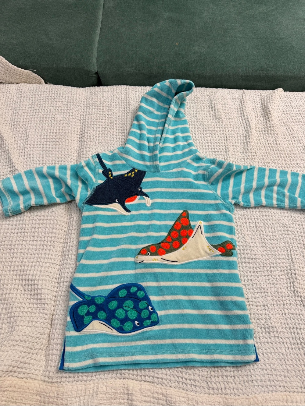 Mini boden bathrobe 2-3years